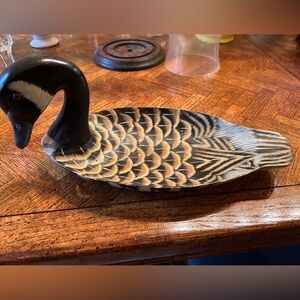 Duck platter, wood, perfect for cheese and crackers.